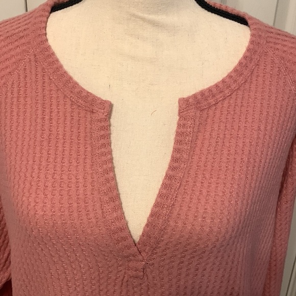 𝅺Abound Thermal Top - Picture 2 of 8